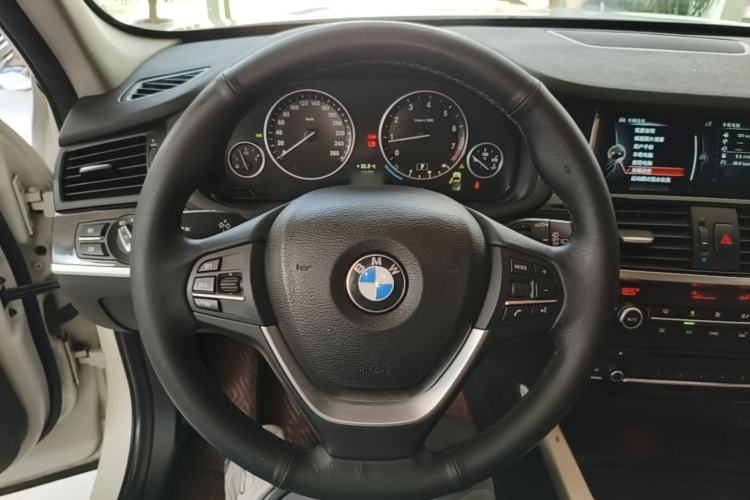 Used BMW X3 2014 xDrive28i Leading Model Steering Wheel