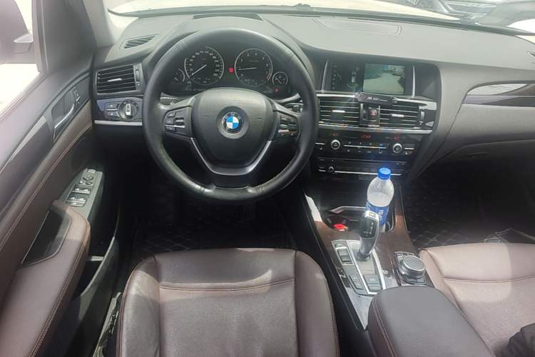 Used BMW X3 2014 xDrive20i X Design Package Steering Wheel