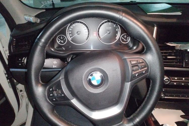 Used BMW X3 2014 xDrive20i X Design Package Steering Wheel