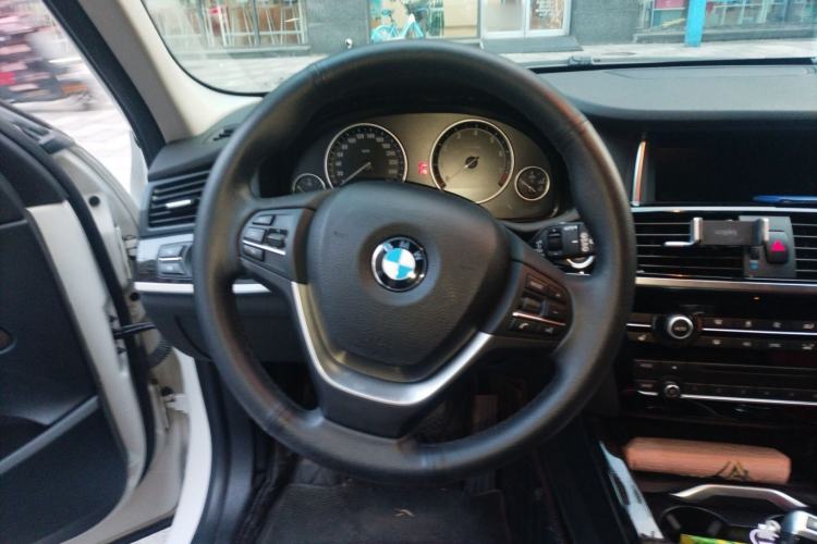 Used BMW X3 2014 xDrive28i X Design Package Steering Wheel