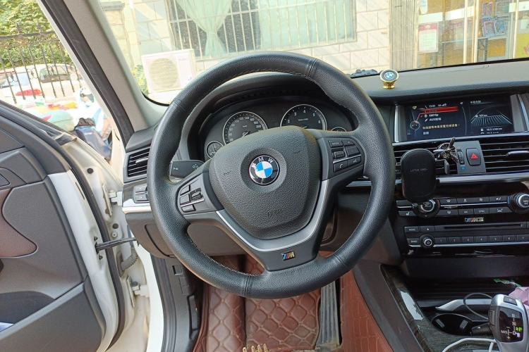 Used BMW X3 2014 xDrive28i X Design Package Steering Wheel