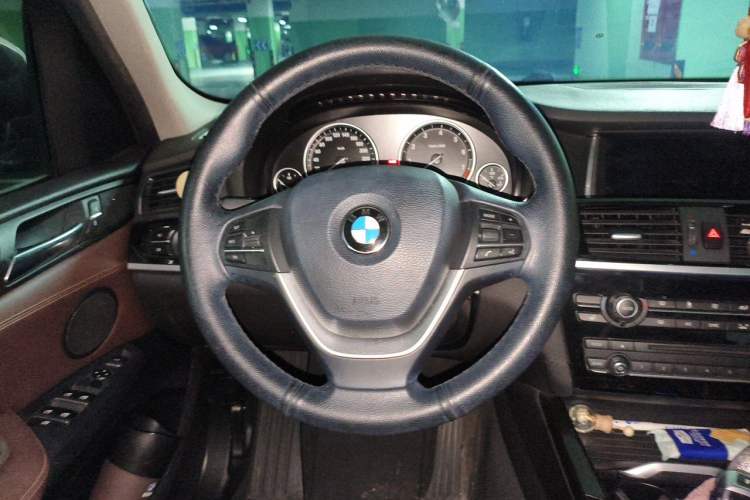Used BMW X3 2014 xDrive20i X Design Package Steering Wheel