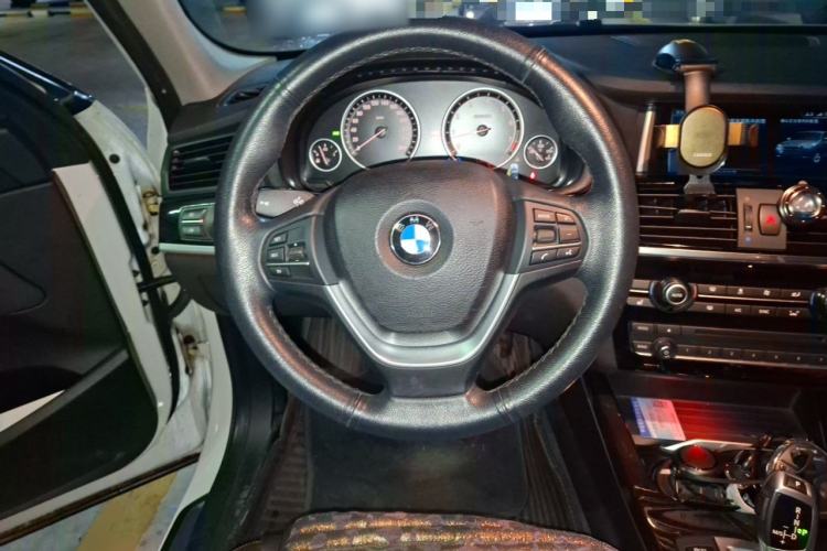 Used BMW X3 2014 xDrive20i X Design Package Steering Wheel