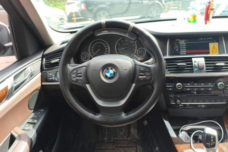 Used BMW X3 2014 xDrive20i X Design Package Steering Wheel