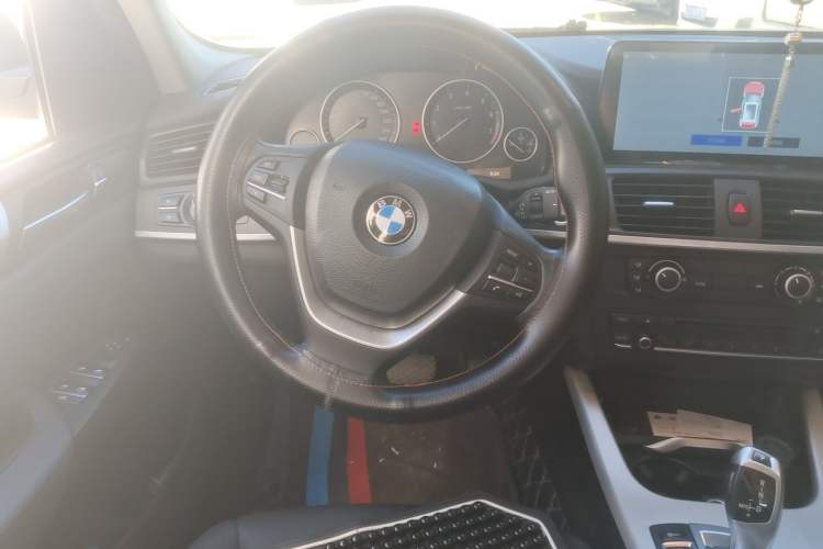 Used BMW X3 2014 xDrive20i Leading Model Steering Wheel
