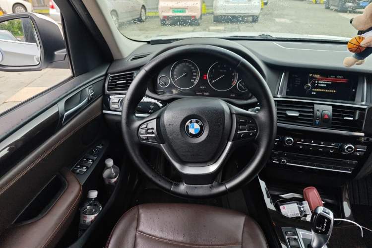Used BMW X3 2014 xDrive20i Leading Model Steering Wheel