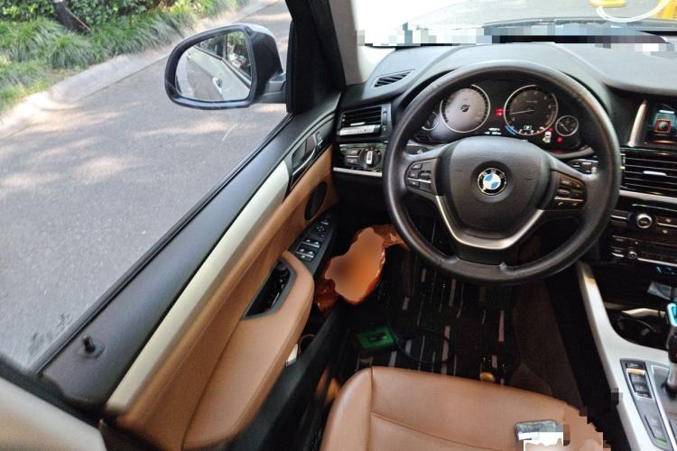 Used BMW X3 2014 xDrive28i Leading Model Steering Wheel