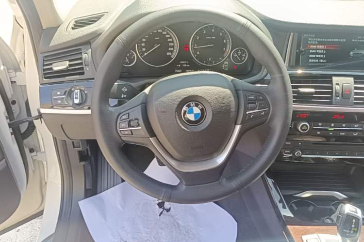 Used BMW X3 2014 xDrive20i X Design Package Steering Wheel