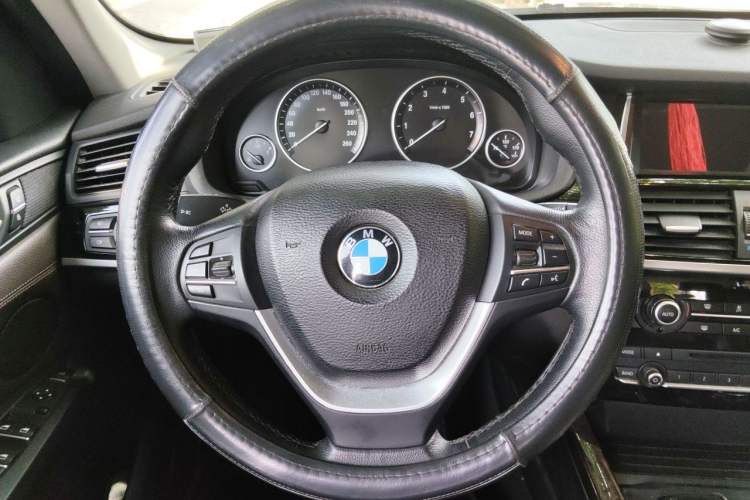 Used BMW X3 2014 xDrive20i X Design Package Steering Wheel
