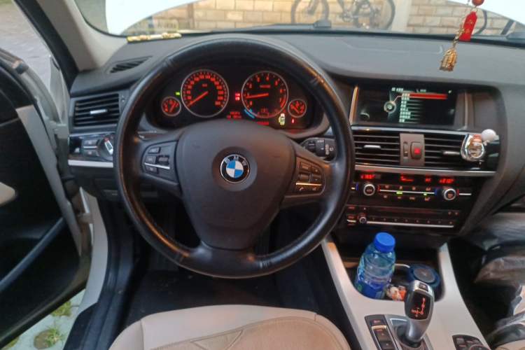 Used BMW X3 2014 xDrive28i Leading Model Steering Wheel