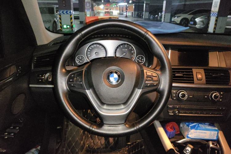 Used BMW X3 2014 xDrive20i Leading Model Steering Wheel