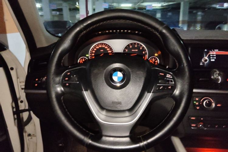 Used BMW X3 2014 xDrive20i Leading Model Steering Wheel