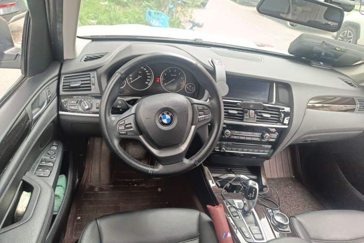 Used BMW X3 2014 xDrive20i X Design Package Steering Wheel