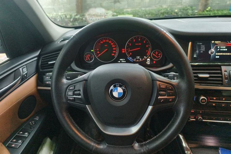 Used BMW X3 2014 xDrive20i X Design Package Steering Wheel