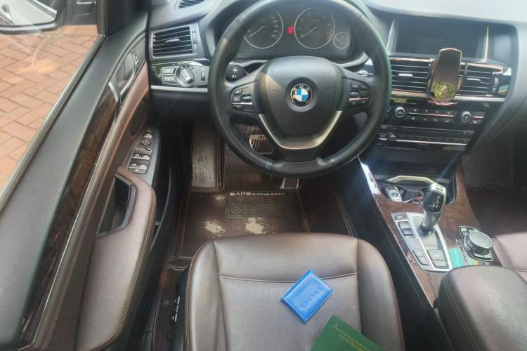 Used BMW X3 2014 xDrive20i X Design Package Steering Wheel