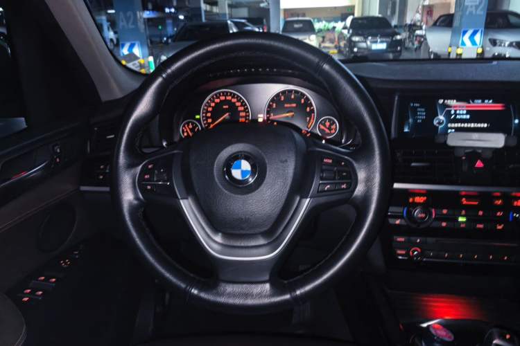 Used BMW X3 2014 xDrive28i X Design Package Steering Wheel