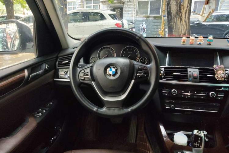 Used BMW X3 2014 xDrive20i X Design Package Steering Wheel
