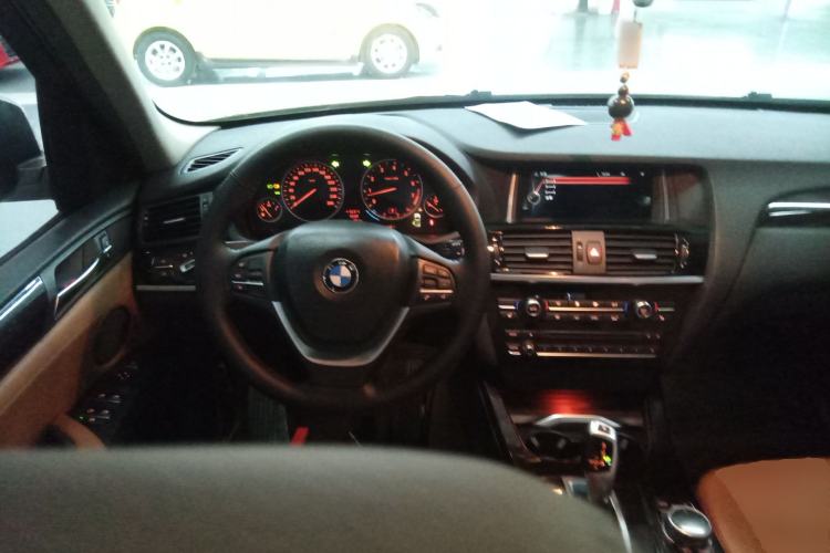 Used BMW X3 2014 xDrive20i X Design Package Steering Wheel