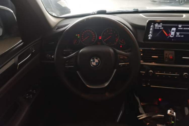 Used BMW X3 2014 xDrive20i X Design Package Steering Wheel