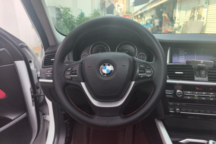 Used BMW X3 2014 xDrive28i Leading Model Steering Wheel