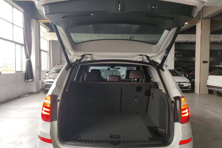 Used BMW X3 2014 xDrive20i X Design Package Trunk
