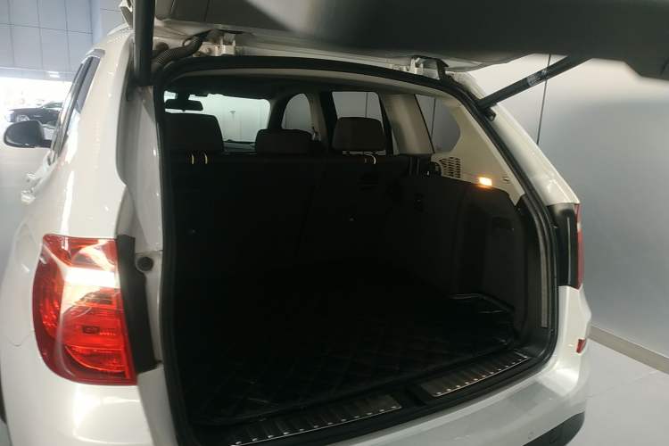 Used BMW X3 2014 xDrive20i X Design Package Trunk