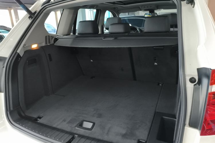 Used BMW X3 2014 xDrive20i Leading Model Trunk