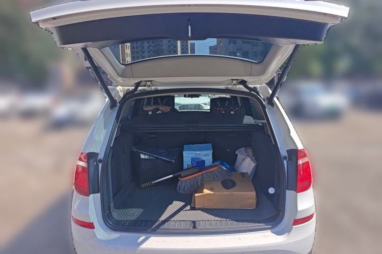 Used BMW X3 2014 xDrive20i Leading Model Trunk