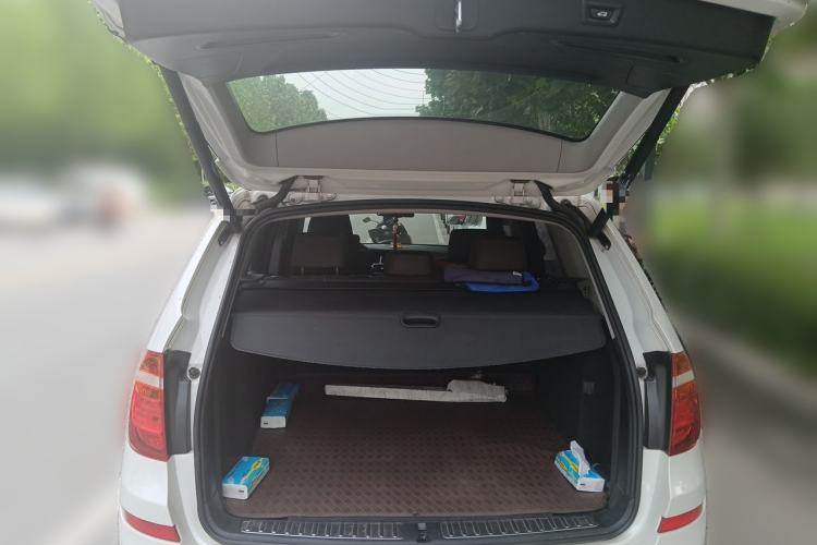 Used BMW X3 2014 xDrive20i Leading Model Trunk
