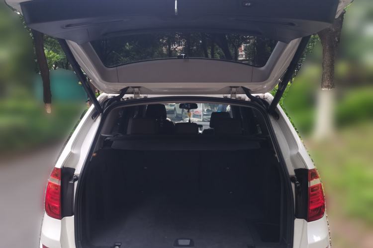 Used BMW X3 2014 xDrive20i Leading Model Trunk