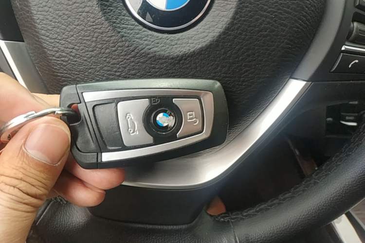 Used BMW X3 2014 xDrive20i X Design Package Vehicle Key
