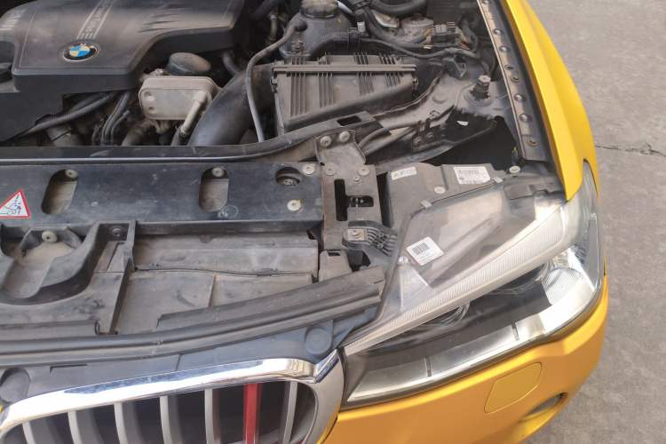 Used BMW X3 2014 xDrive20i X Design Package Engine Bay Left