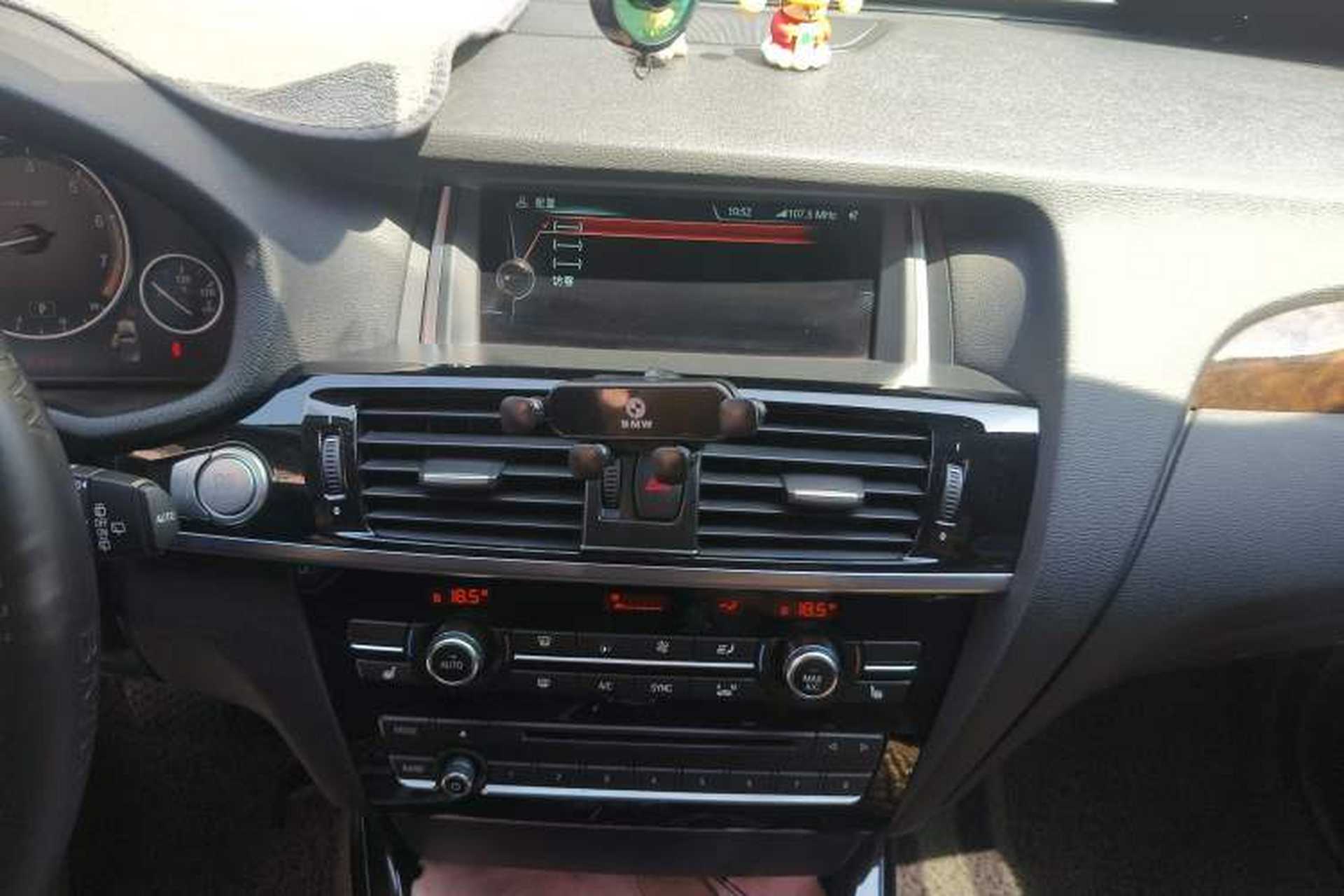 Used BMW X3  Audio And AC Panel