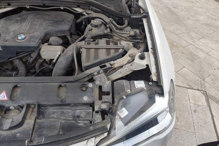 Used BMW X3  Engine Bay Left