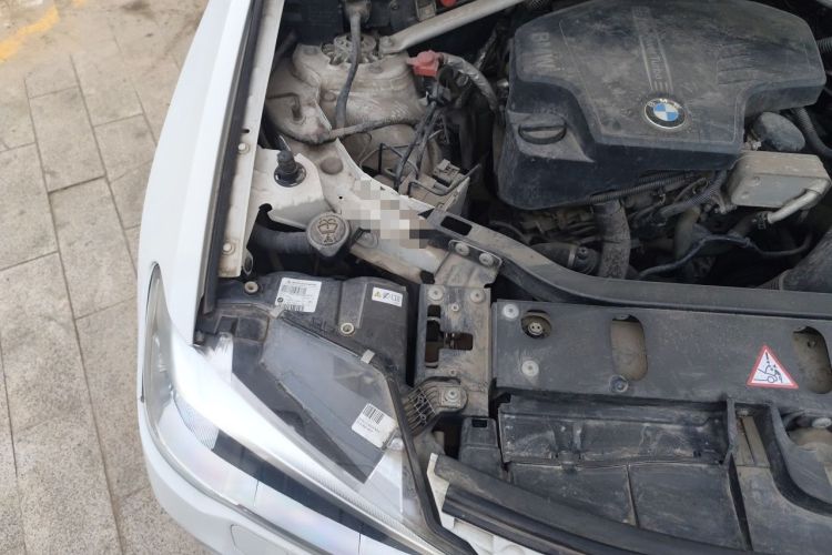 Used BMW X3  Engine Bay Right