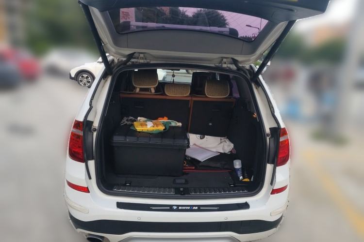 Used BMW X3  Trunk