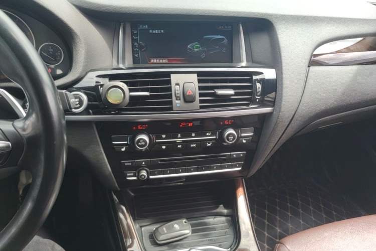 Used BMW X3 2016 xDrive20i M Sport Edition Audio And AC Panel