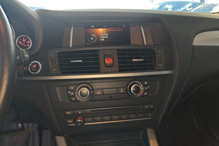 Used BMW X3 2016 sDrive20i Audio And AC Panel