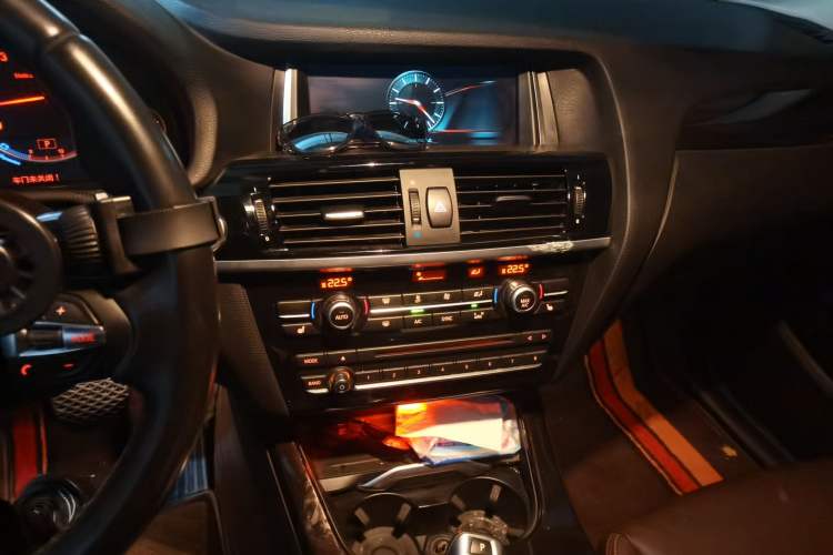 Used BMW X3 2016 xDrive20i M Sport Edition Audio And AC Panel