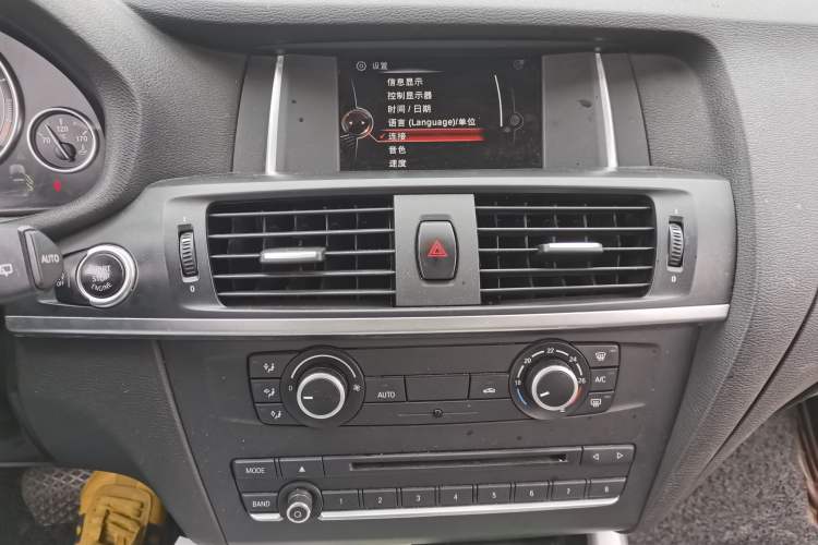 Used BMW X3 2016 sDrive20i Audio And AC Panel