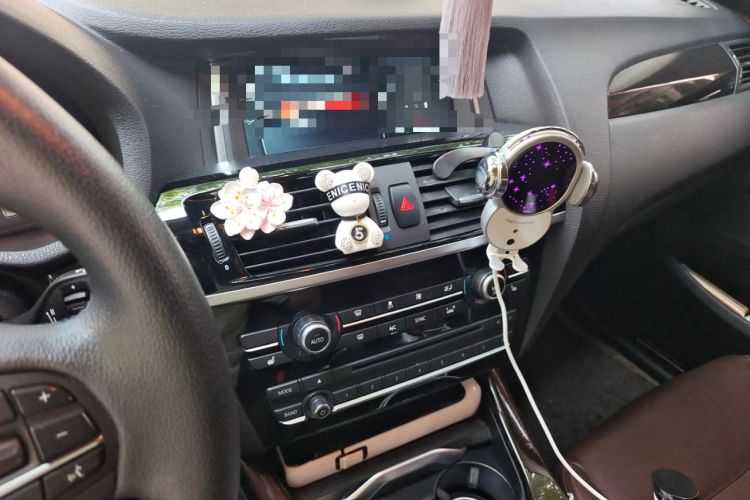 Used BMW X3  Audio And AC Panel