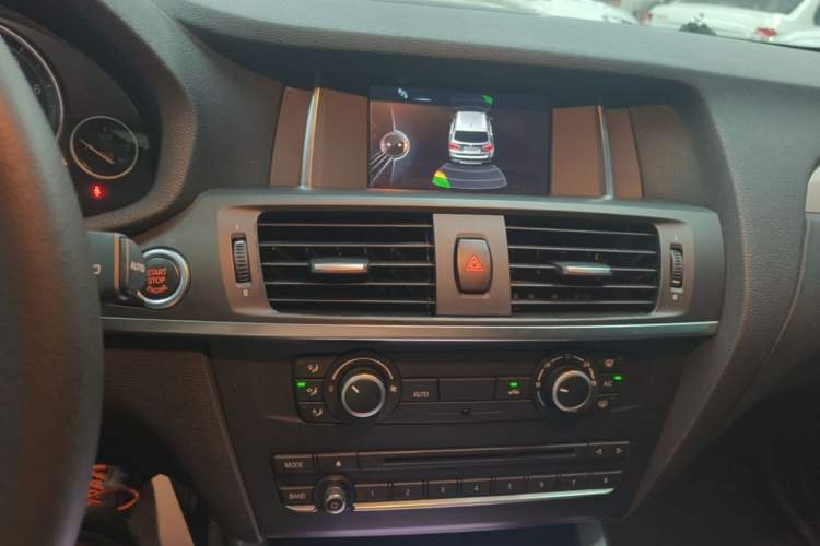 Used BMW X3 2016 sDrive20i Audio And AC Panel