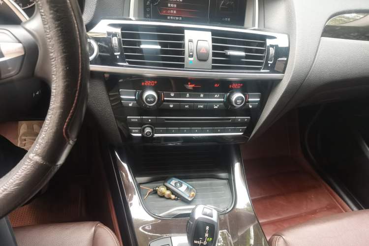 Used BMW X3 2016 xDrive20i M Sport Edition Audio And AC Panel