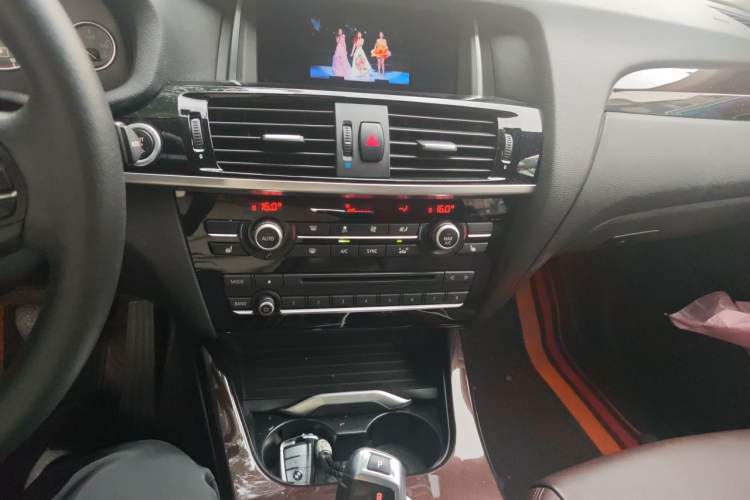 Used BMW X3 2016 xDrive20i M Sport Edition Audio And AC Panel
