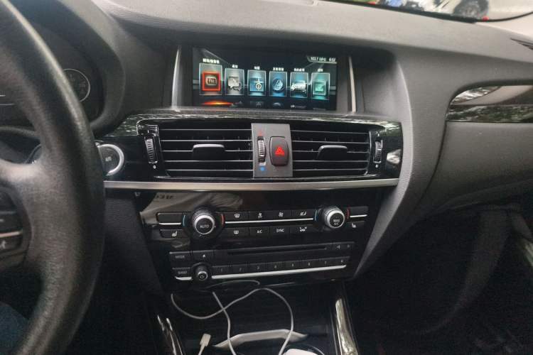 Used BMW X3 2016 xDrive20i M Sport Edition Audio And AC Panel