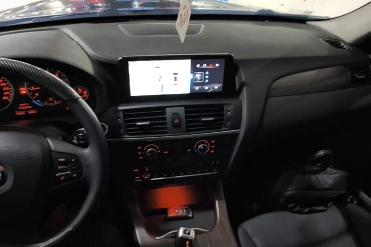 Used BMW X3 2016 sDrive20i Center Console