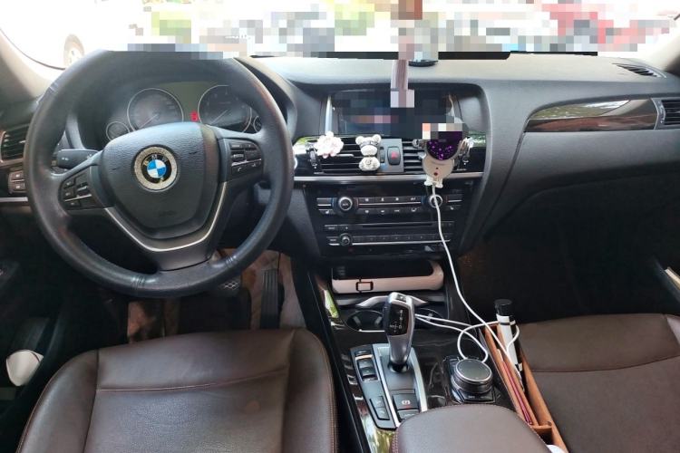 Used BMW X3  Center Console