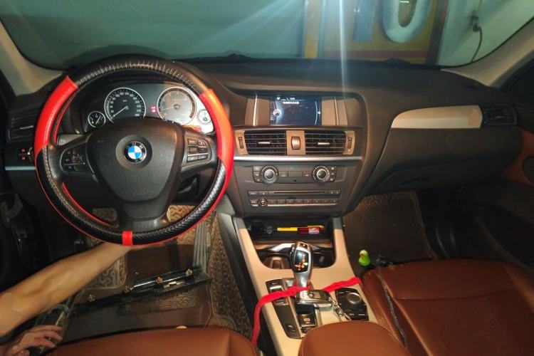 Used BMW X3 2016 sDrive20i Center Console