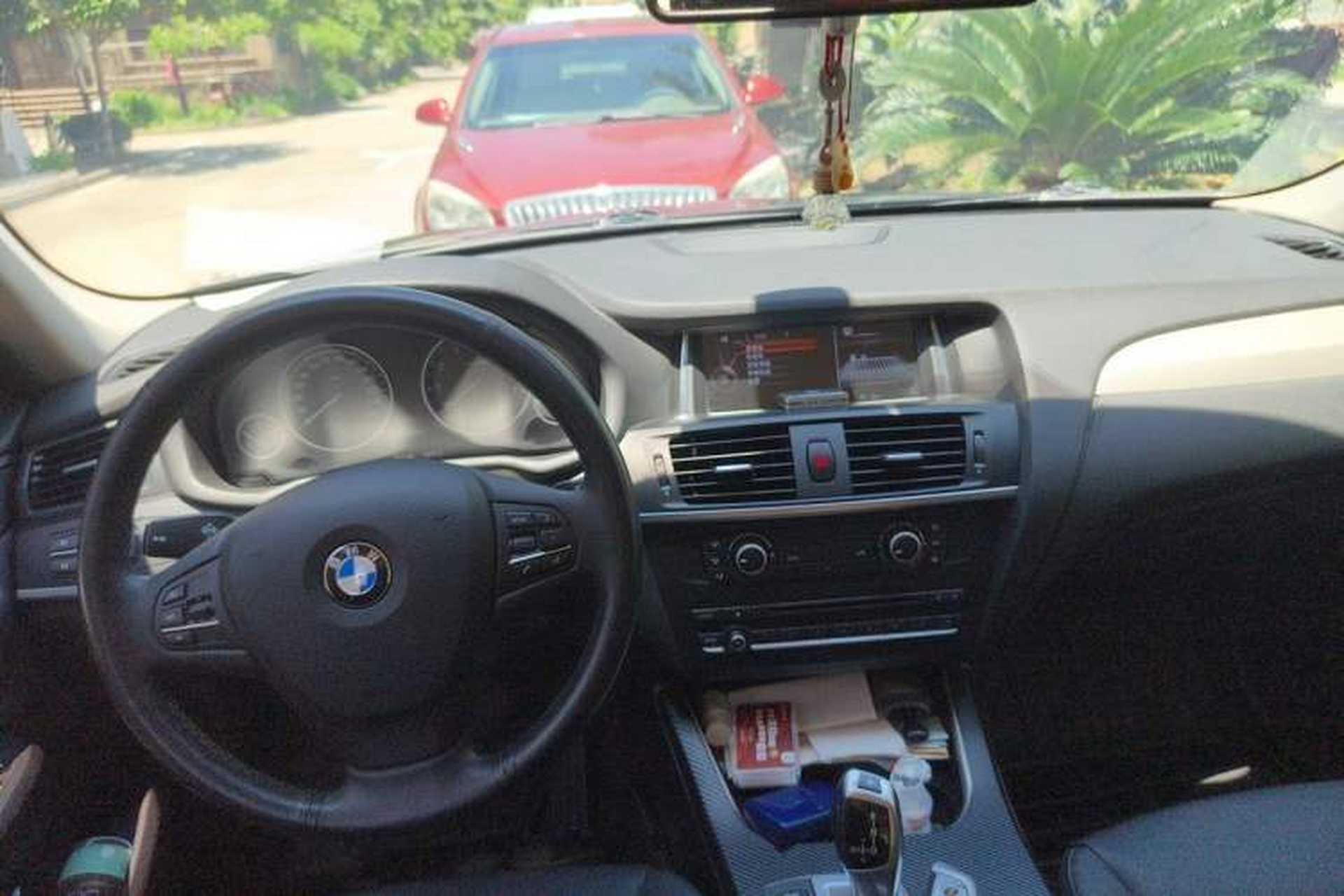 Used BMW X3 2016 sDrive20i Center Console