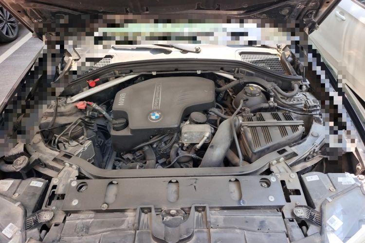 Used BMW X3  Engine Bay